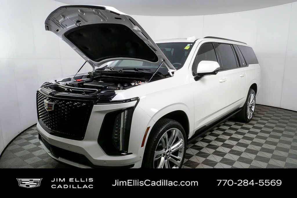 Certified 2025 Cadillac Escalade ESV Sport Platinum AWD/4WD image 38