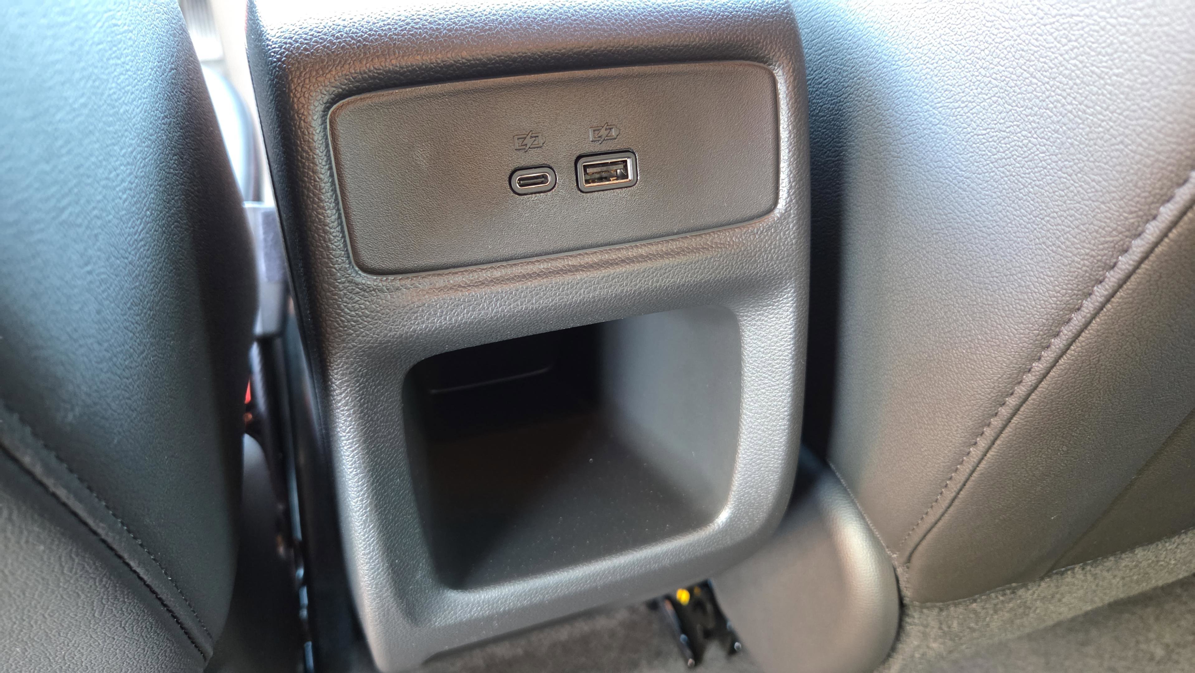 New 2026 Chevrolet Trax RS w/ Driver Confidence Package image 15