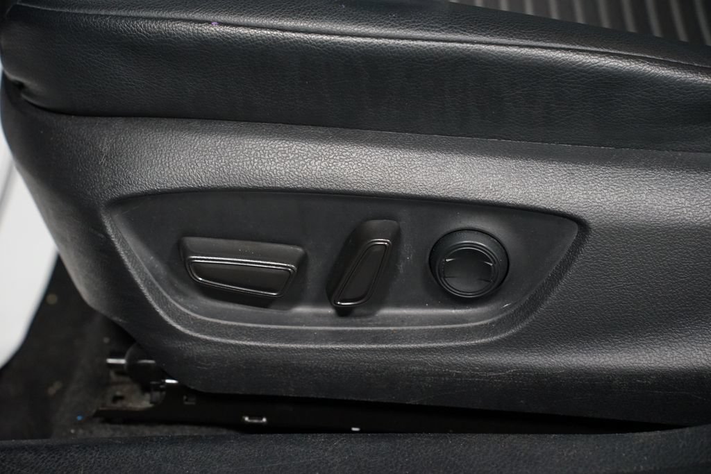 Used 2022 Toyota Camry SE FWD image 31