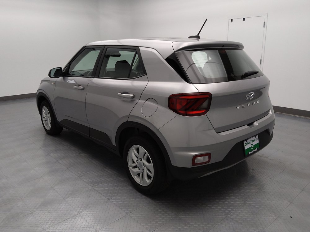 Used 2025 Hyundai Venue SE FWD image 5