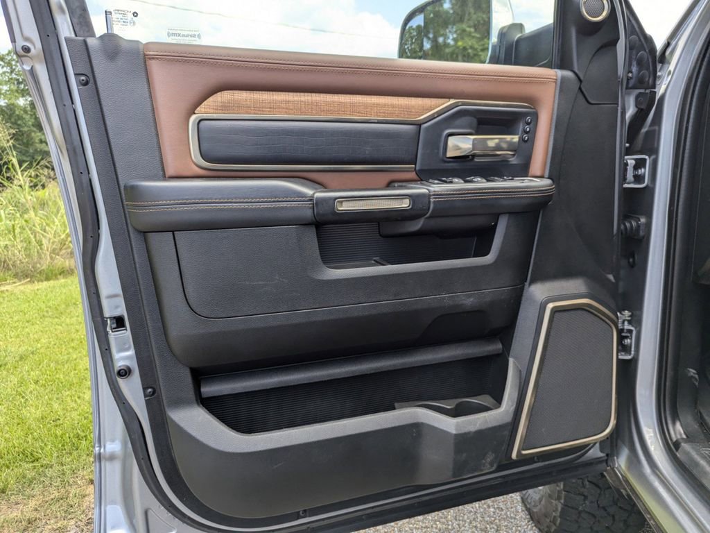 Used 2021 RAM 3500 Limited image 33