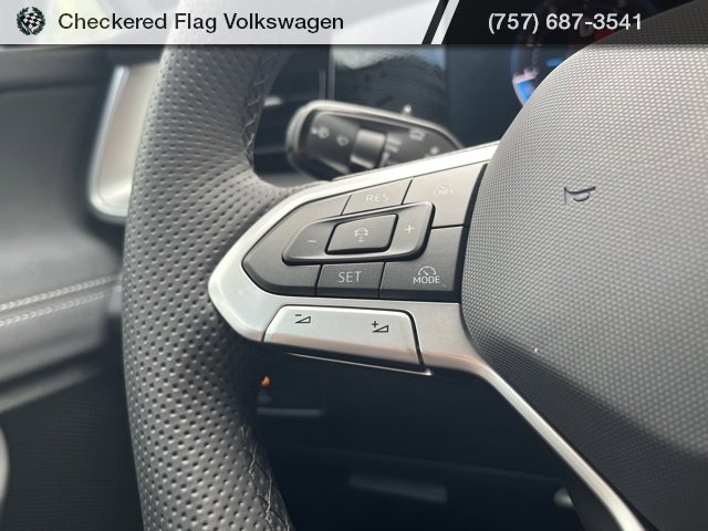 New 2025 Volkswagen Tiguan SE R-Line image 38