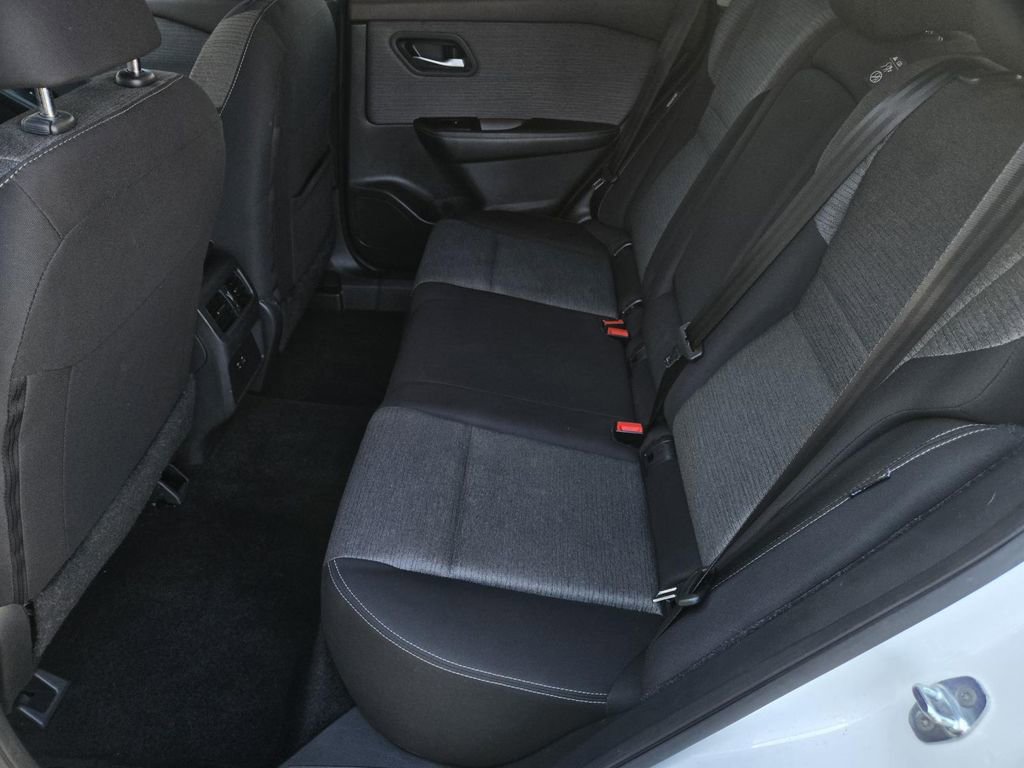 Certified 2023 Nissan Rogue SV image 11