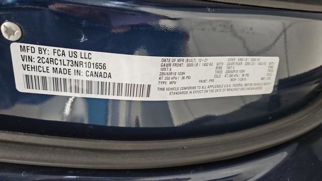 Used 2022 Chrysler Pacifica Touring-L w/ S Appearance Package FWD image 40