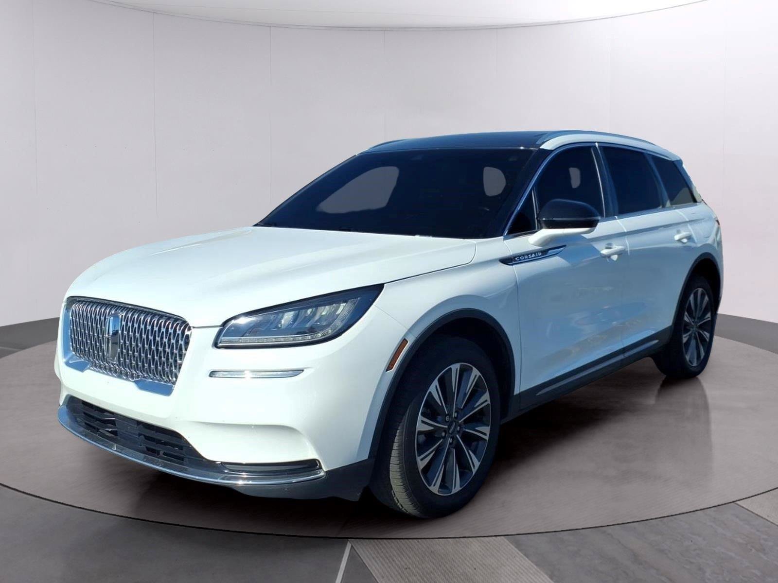 Used 2022 Lincoln Corsair Reserve w/ Elements Package FWD image 1