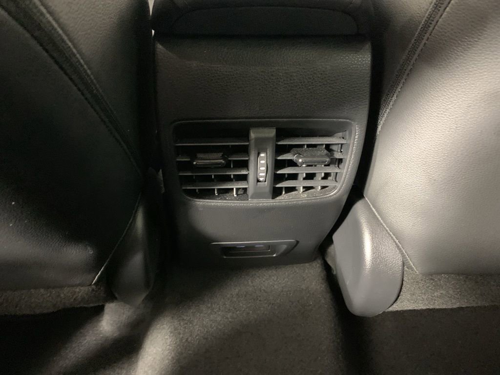 Used 2023 Toyota Corolla Cross XSE w/ Convenience Package image 32