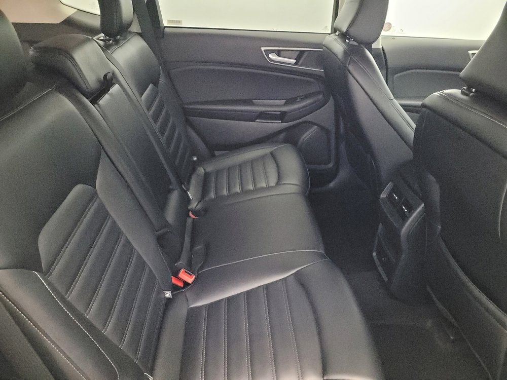Used 2024 Ford Edge SEL image 19