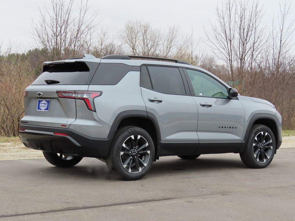 New 2026 Chevrolet Equinox RS image 3