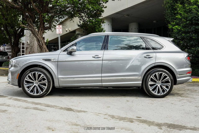 Used 2024 Bentley Bentayga Extended Wheelbase AWD/4WD image 3