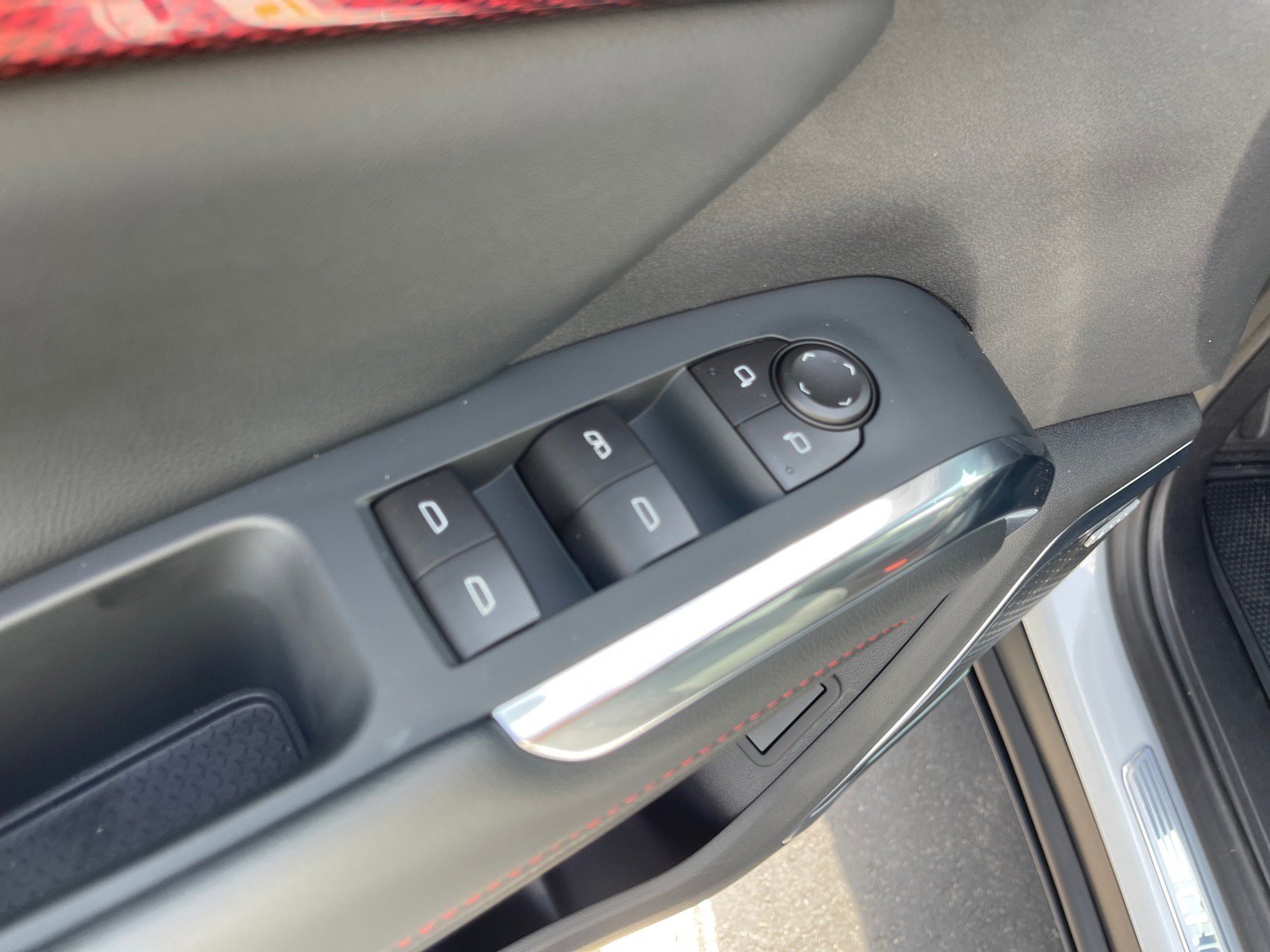 New 2026 Chevrolet Traverse Z71 w/ Enhanced Driving Package image 8