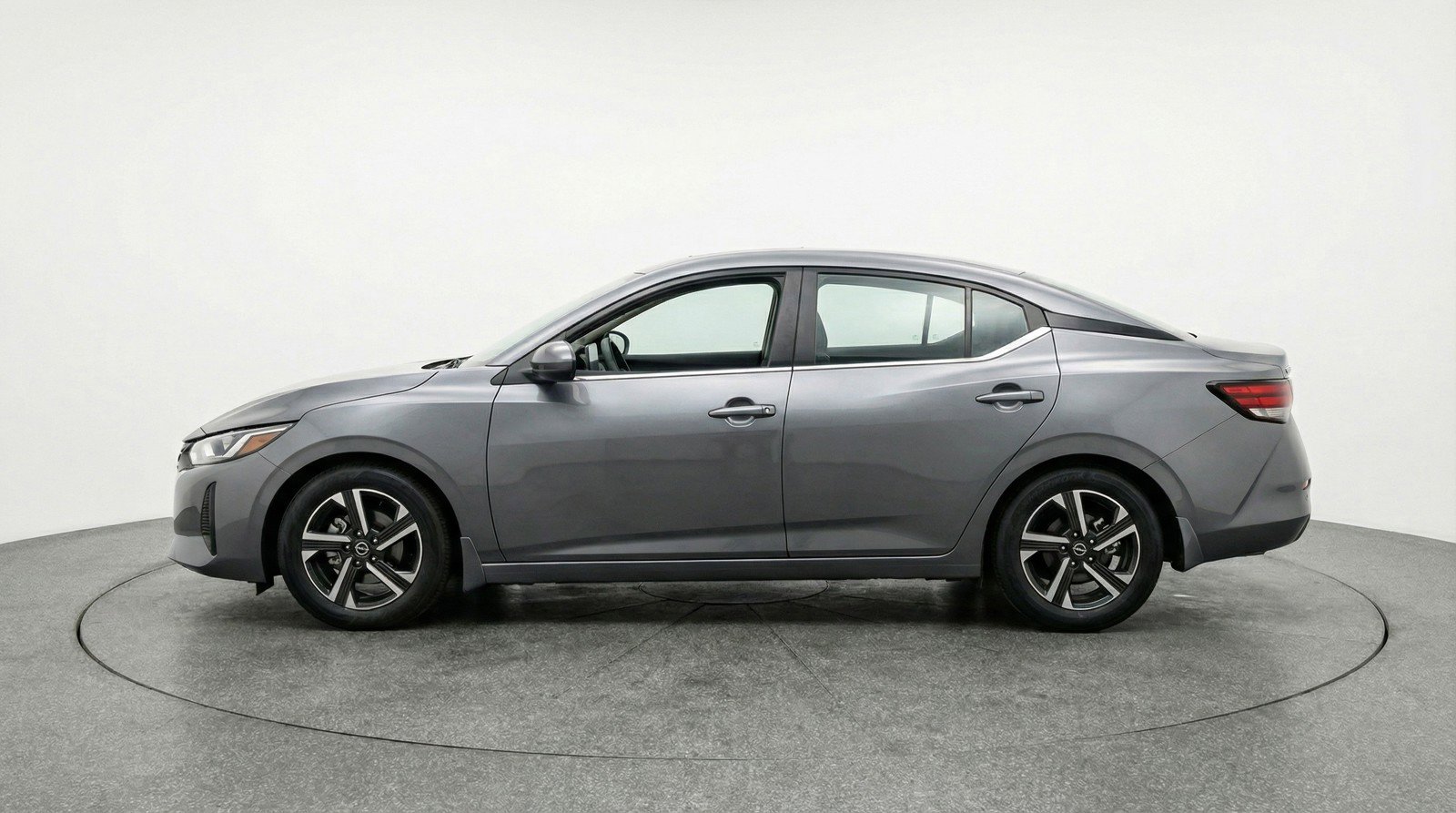 Used 2025 Nissan Sentra SV FWD image 5