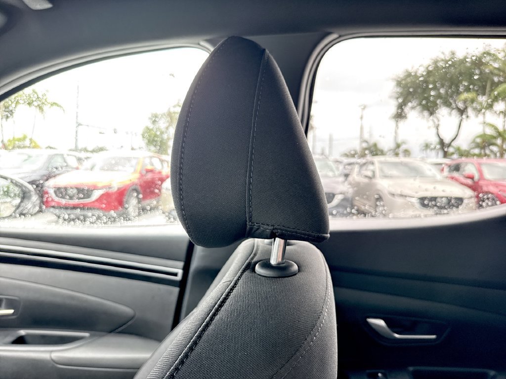 Used 2024 Hyundai Santa Cruz SE FWD image 16