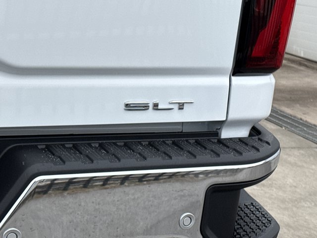 New 2026 GMC Sierra 2500 SLT w/ SLT Premium Package AWD/4WD image 10