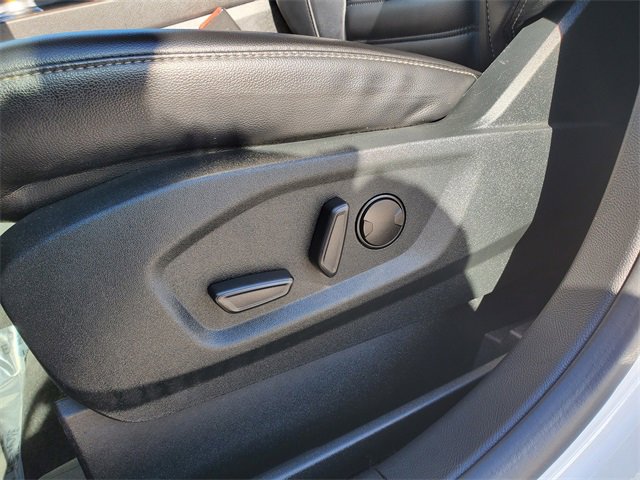 Used 2022 Ford Edge SEL w/ Convenience Package image 6