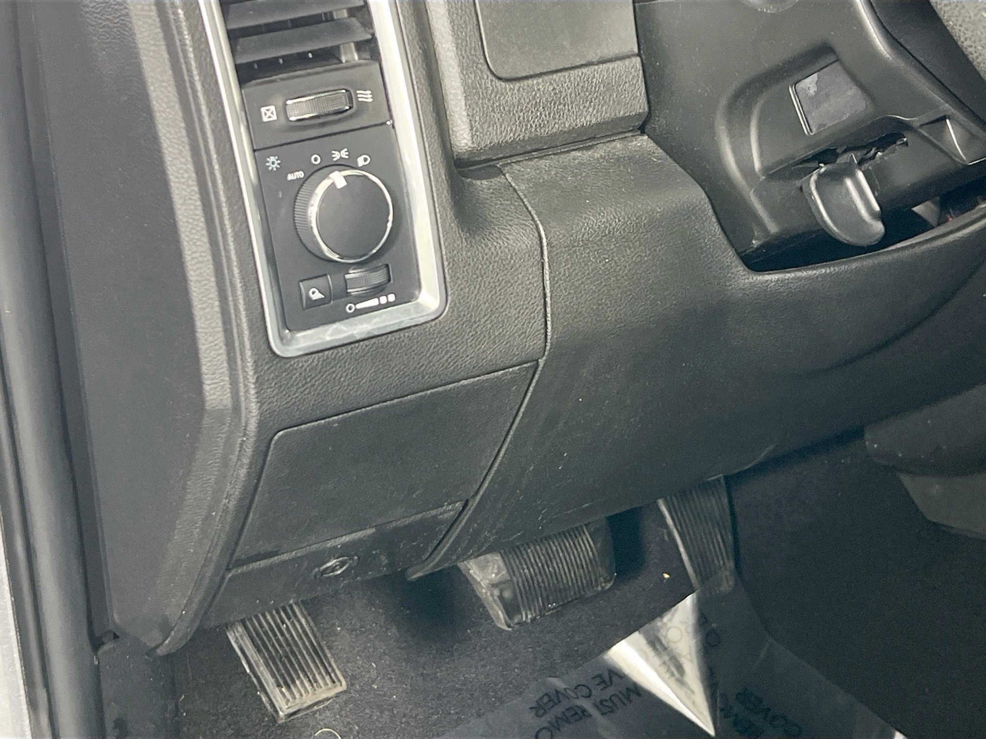 Used 2022 RAM 1500 Warlock AWD/4WD image 9