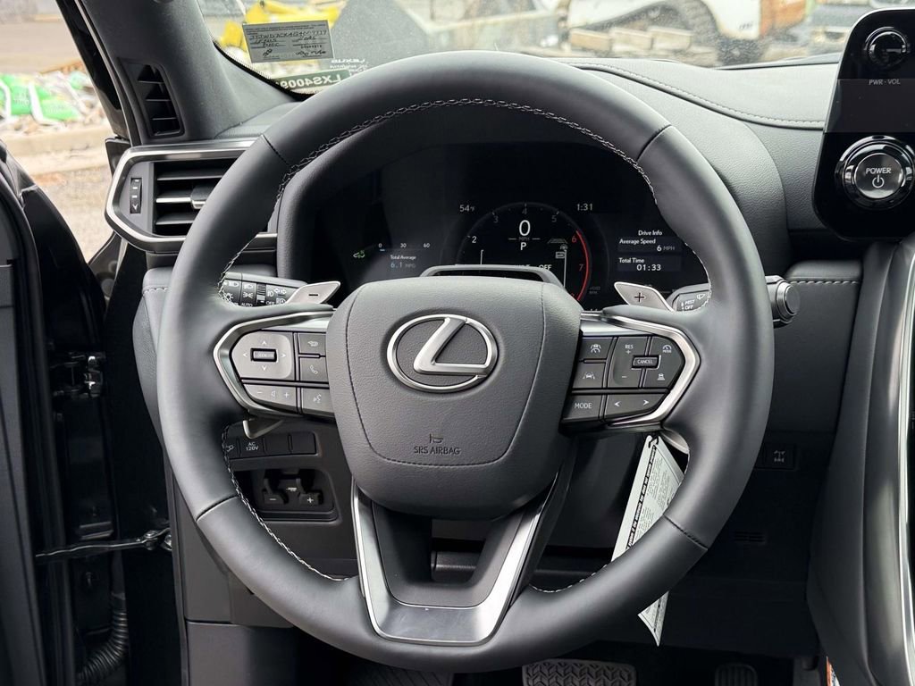 New 2025 Lexus LX 700h Overtrail image 9
