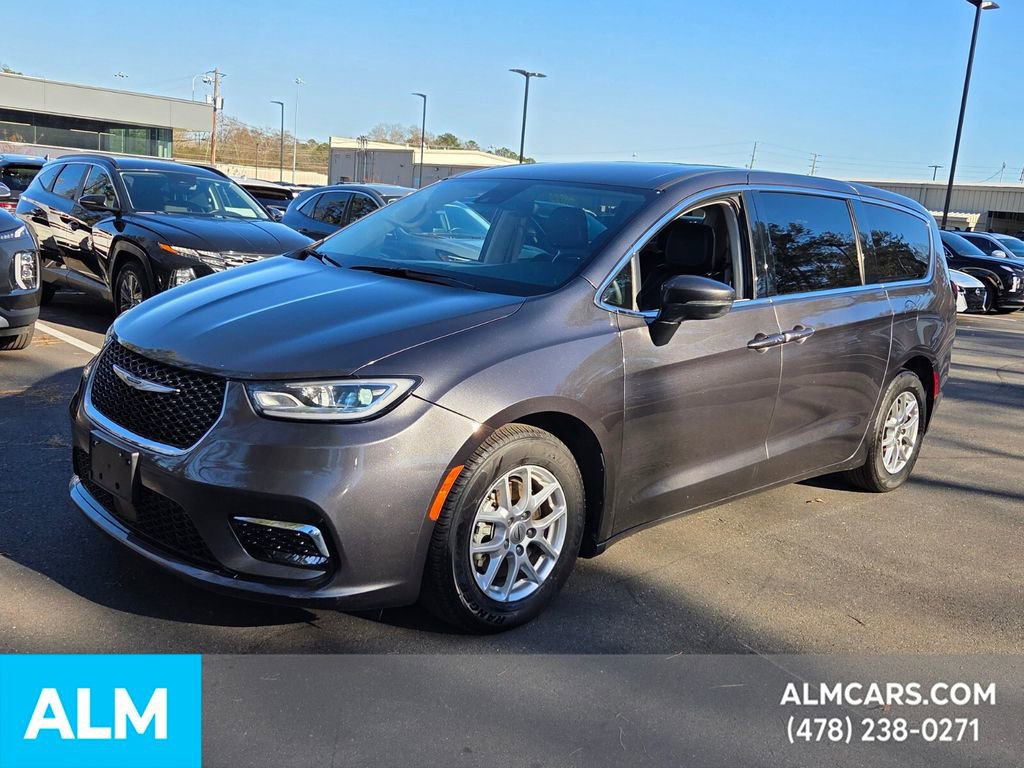 Used 2023 Chrysler Pacifica Touring-L