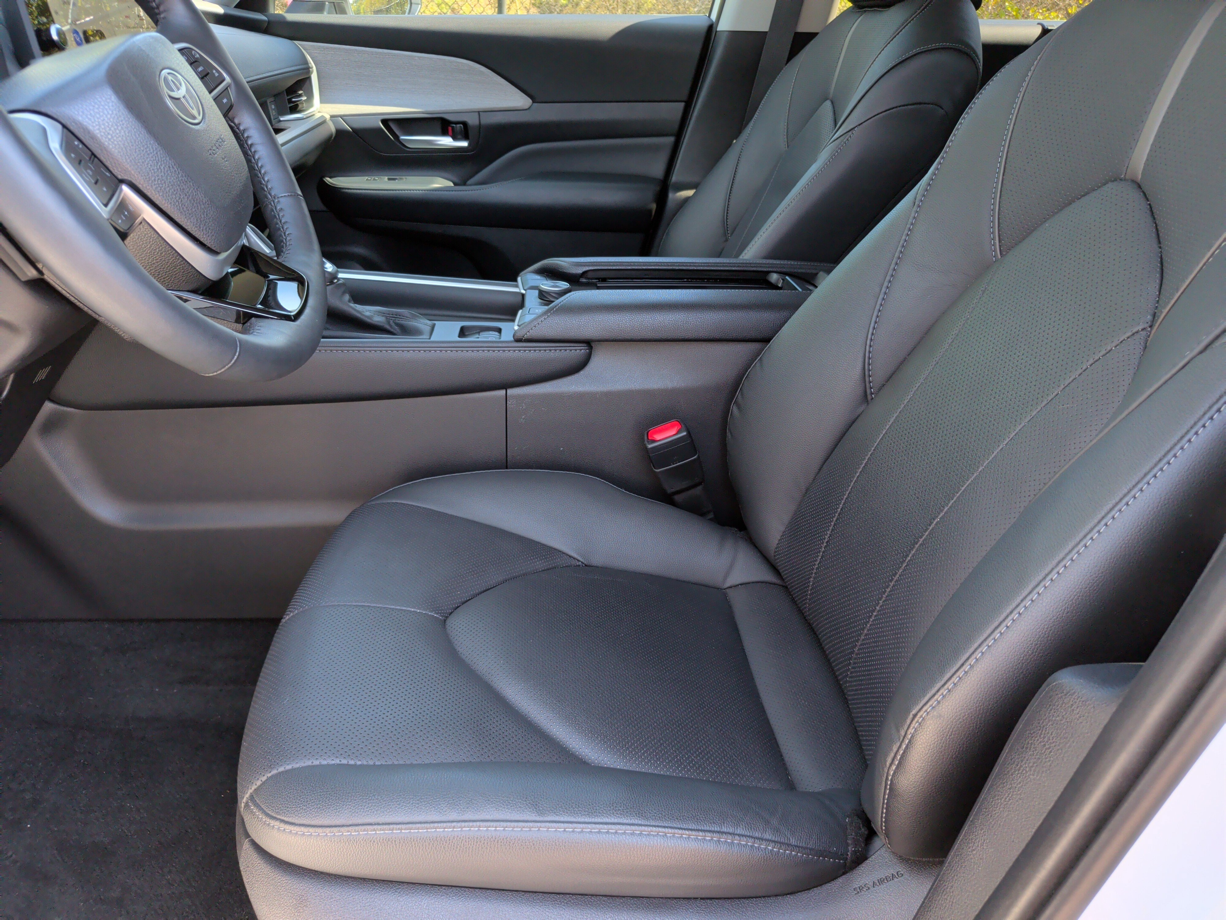 Used 2025 Toyota Grand Highlander AWD image 25