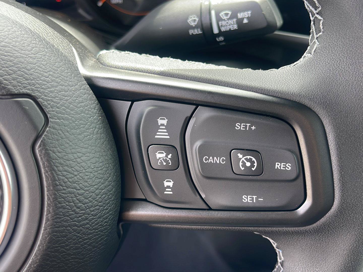 New 2026 Jeep Gladiator Sport AWD/4WD image 17