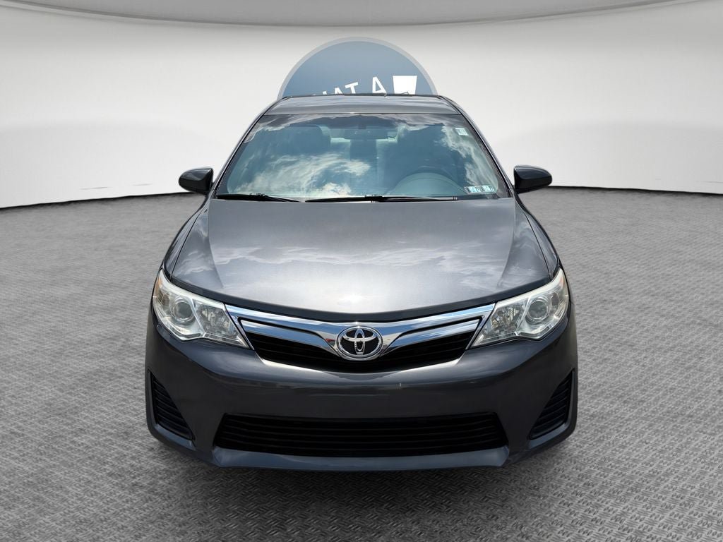 Used 2013 Toyota Camry LE FWD image 9