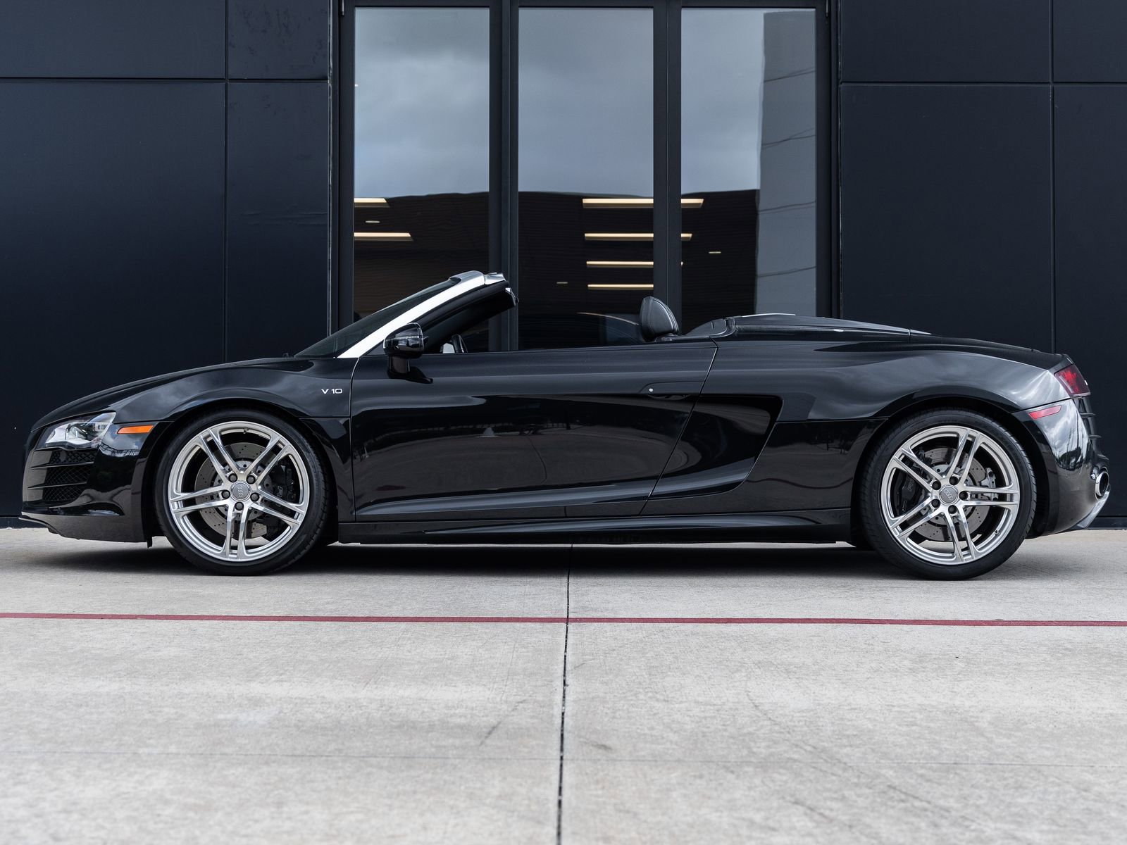 Used 2011 Audi R8 V10 AWD/4WD image 10