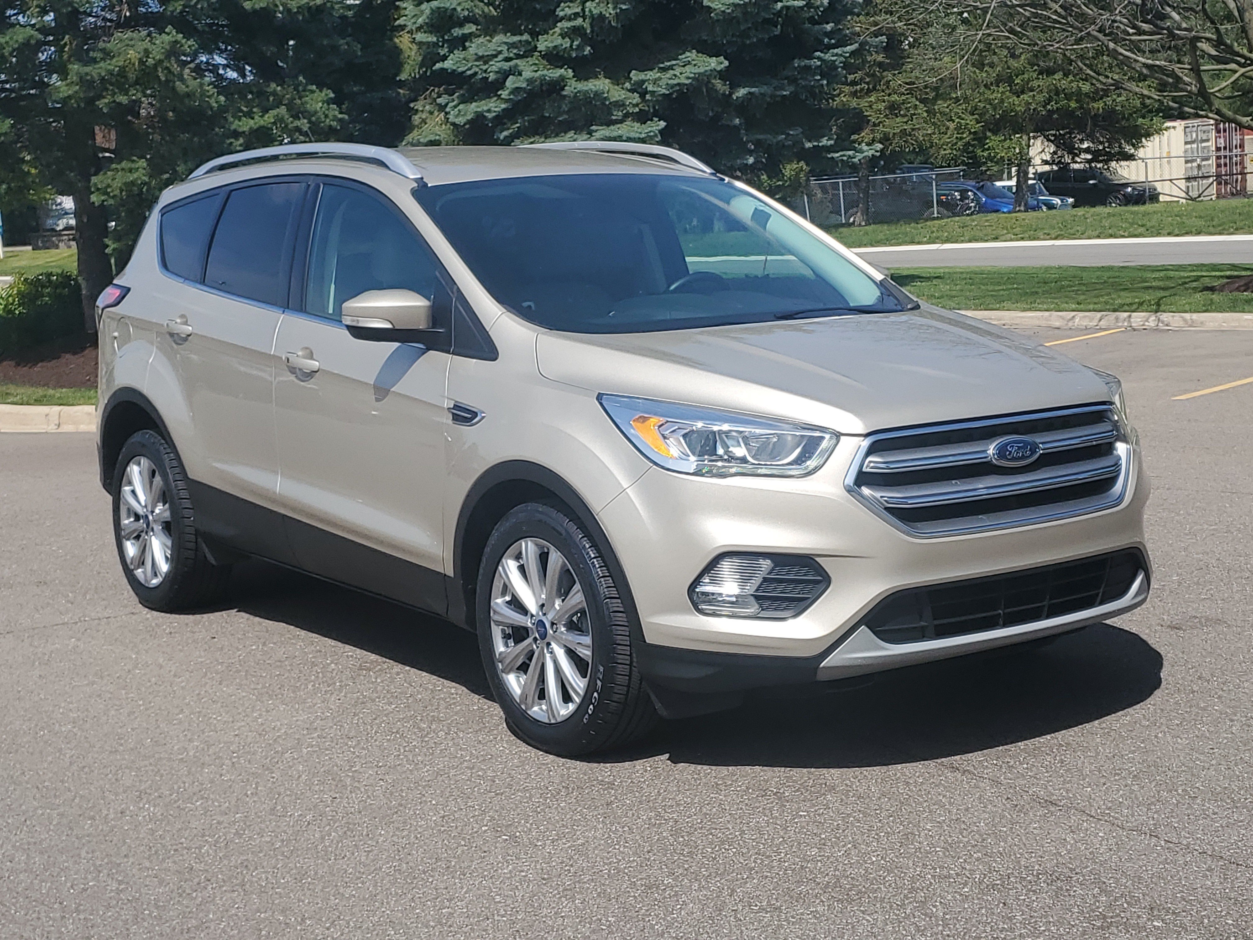 Used 2017 Ford Escape Titanium FWD image 3