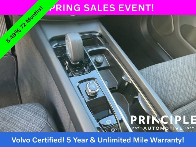 Certified 2025 Volvo XC60 B5 Core image 20