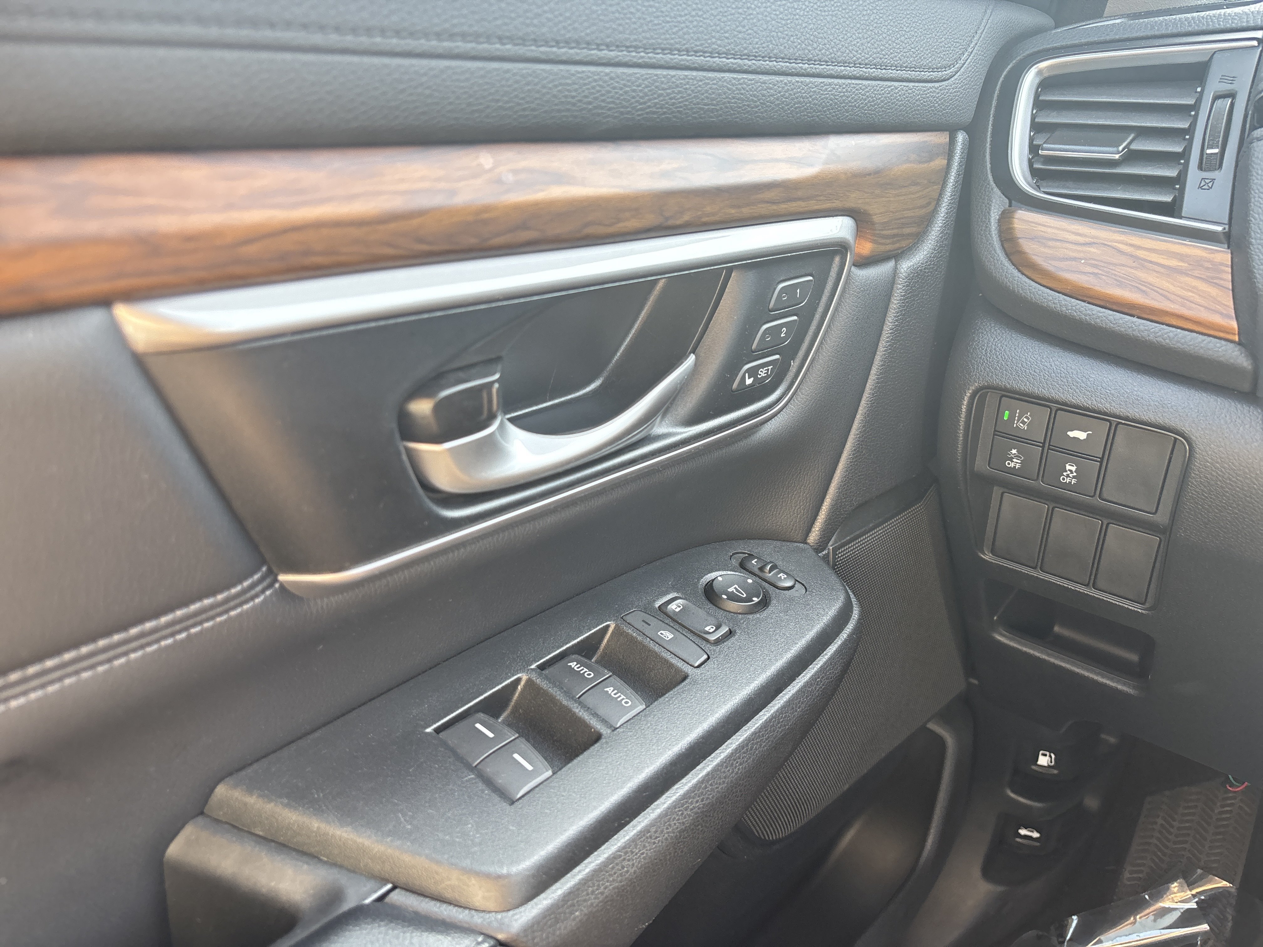 Used 2018 Honda CR-V EX-L image 32