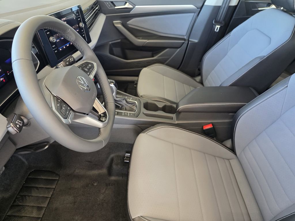 New 2026 Volkswagen Jetta SE image 9