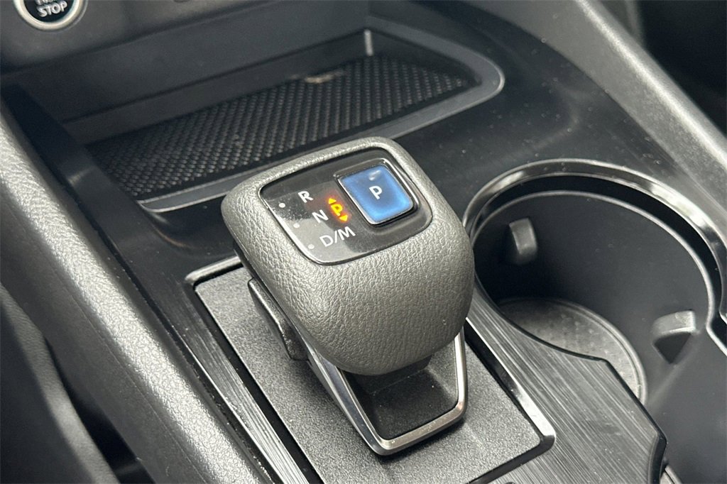 Used 2022 Nissan Rogue SV image 23