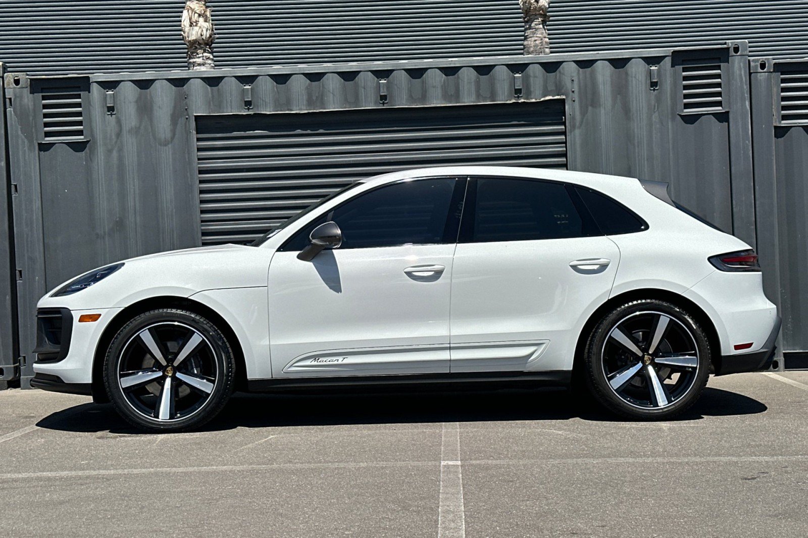 Certified 2023 Porsche Macan Turbo AWD/4WD image 2