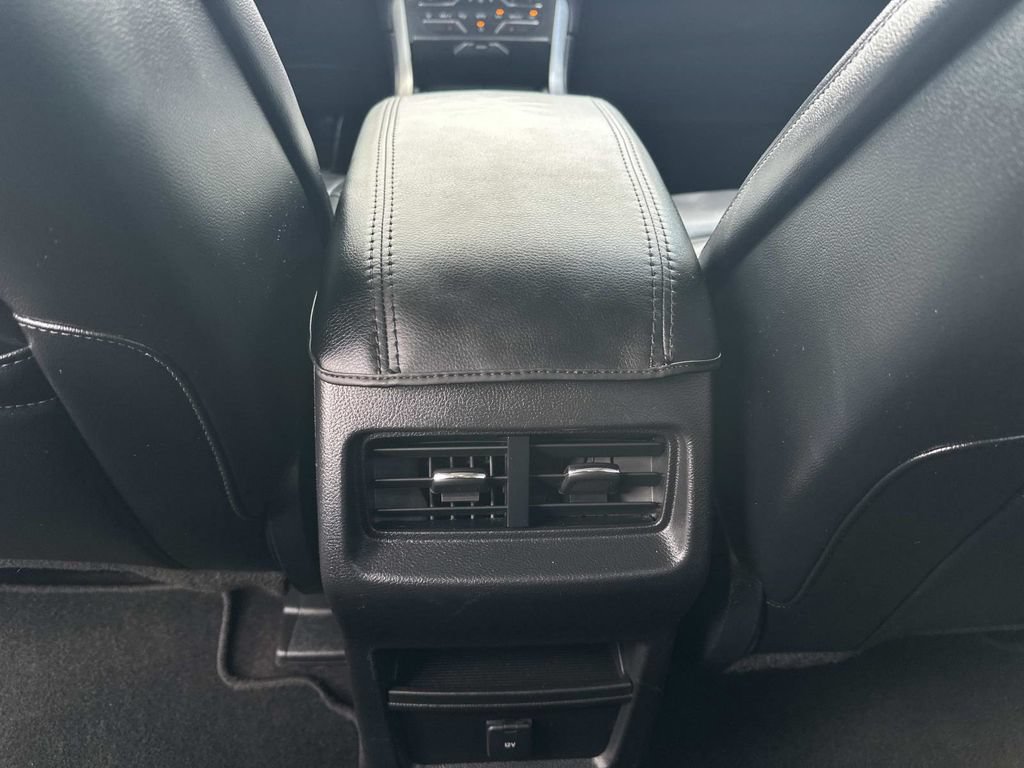 Used 2019 Ford Edge SEL w/ Equipment Group 201A FWD image 14