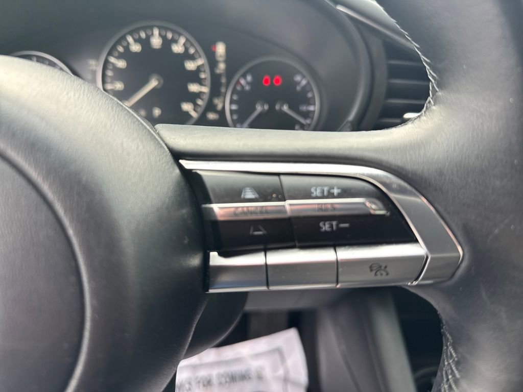 Used 2020 MAZDA MAZDA3 Hatchback w/ Preferred Package image 19