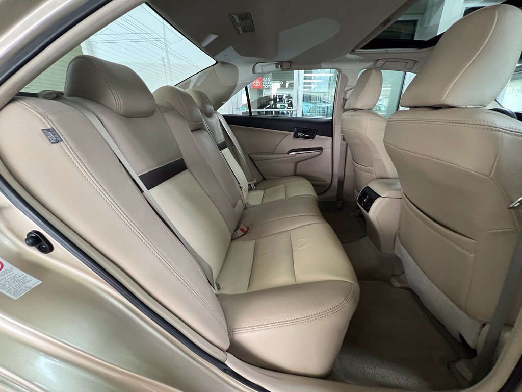 Used 2012 Toyota Camry XLE w/ Convenience Pkg FWD image 19