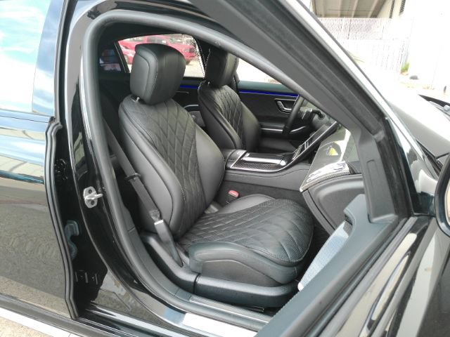 Used 2023 Mercedes-Benz S 580 4MATIC Sedan w/ AMG Line image 26