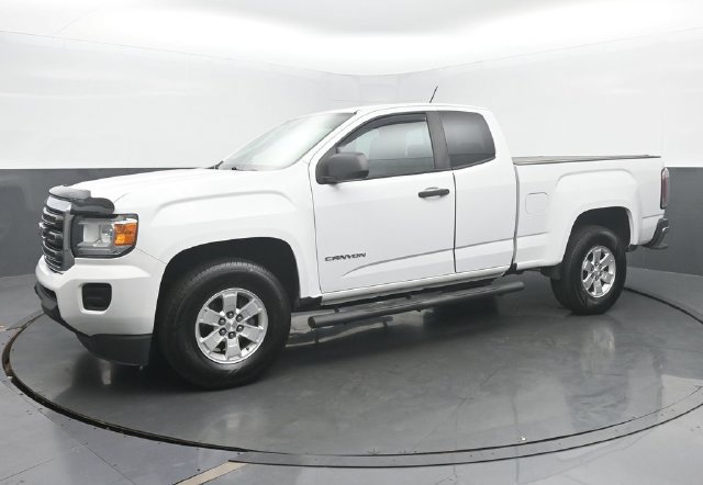 Used 2020 GMC Canyon W/T w/ Convenience Package RWD image 2