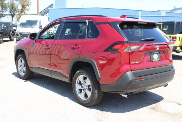 Used 2022 Toyota RAV4 XLE FWD image 6