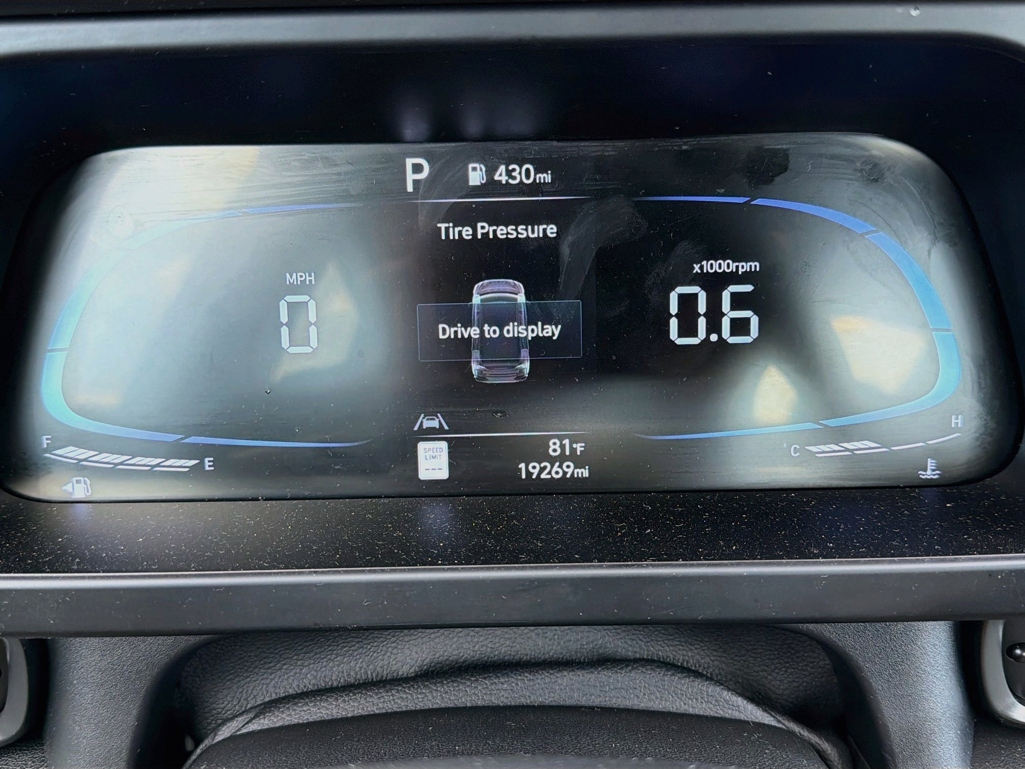 Used 2025 Hyundai Elantra Sport FWD image 36