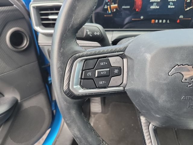 Used 2025 Ford Mustang Premium RWD image 17