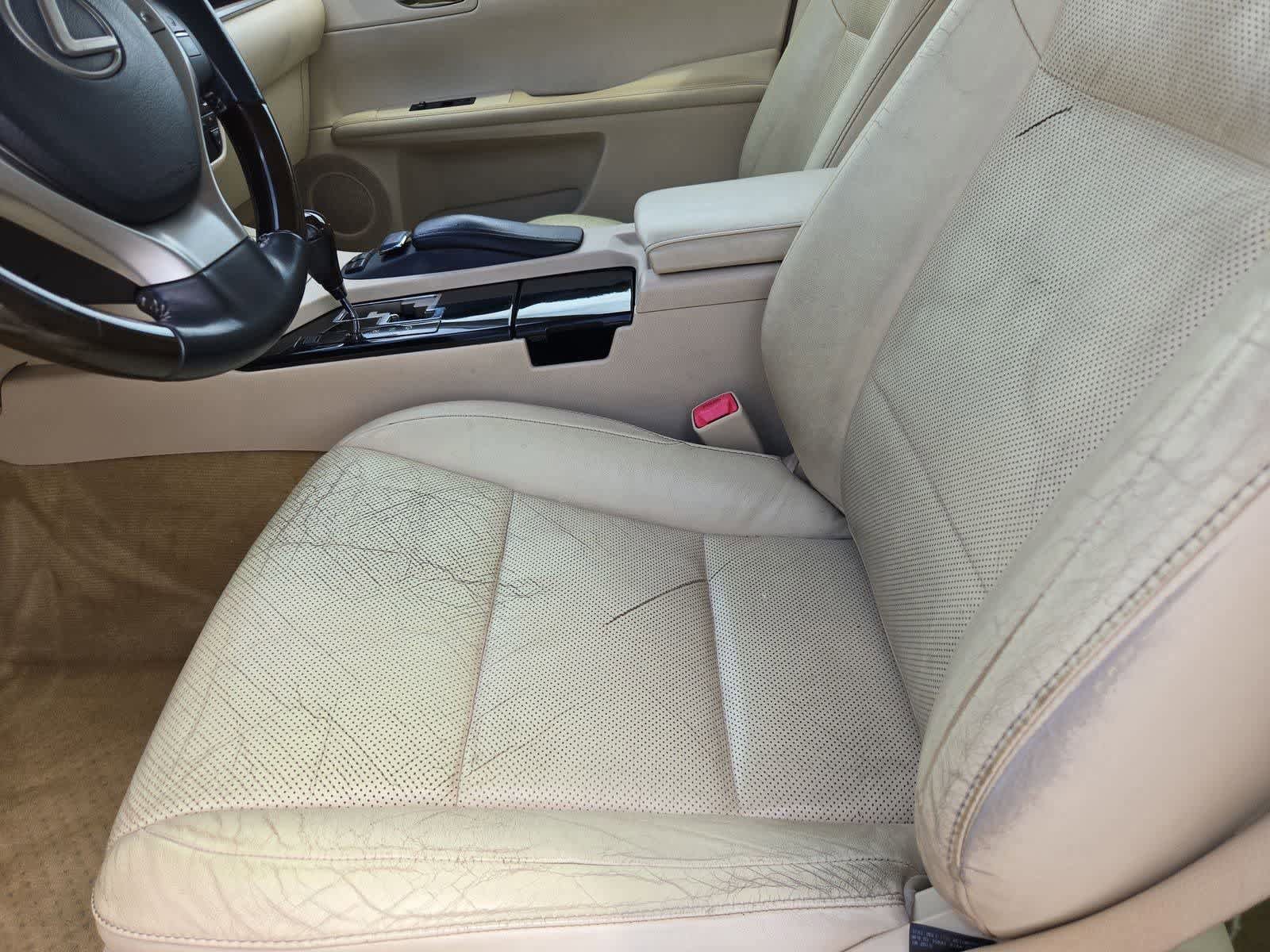 Used 2014 Lexus ES 350 w/ Luxury Package FWD image 15