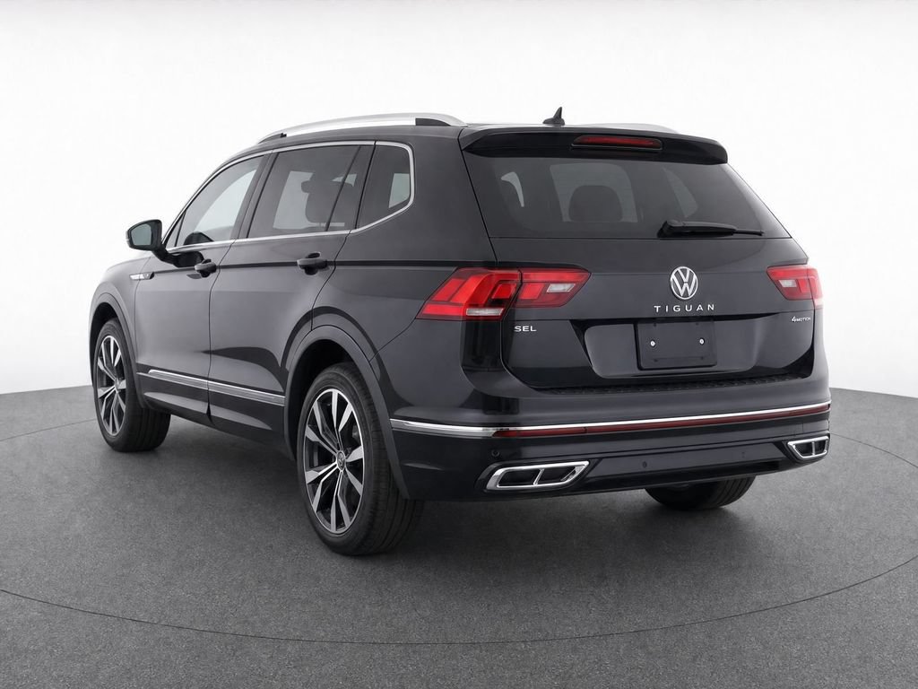 Certified 2023 Volkswagen Tiguan SEL R-Line AWD/4WD image 9