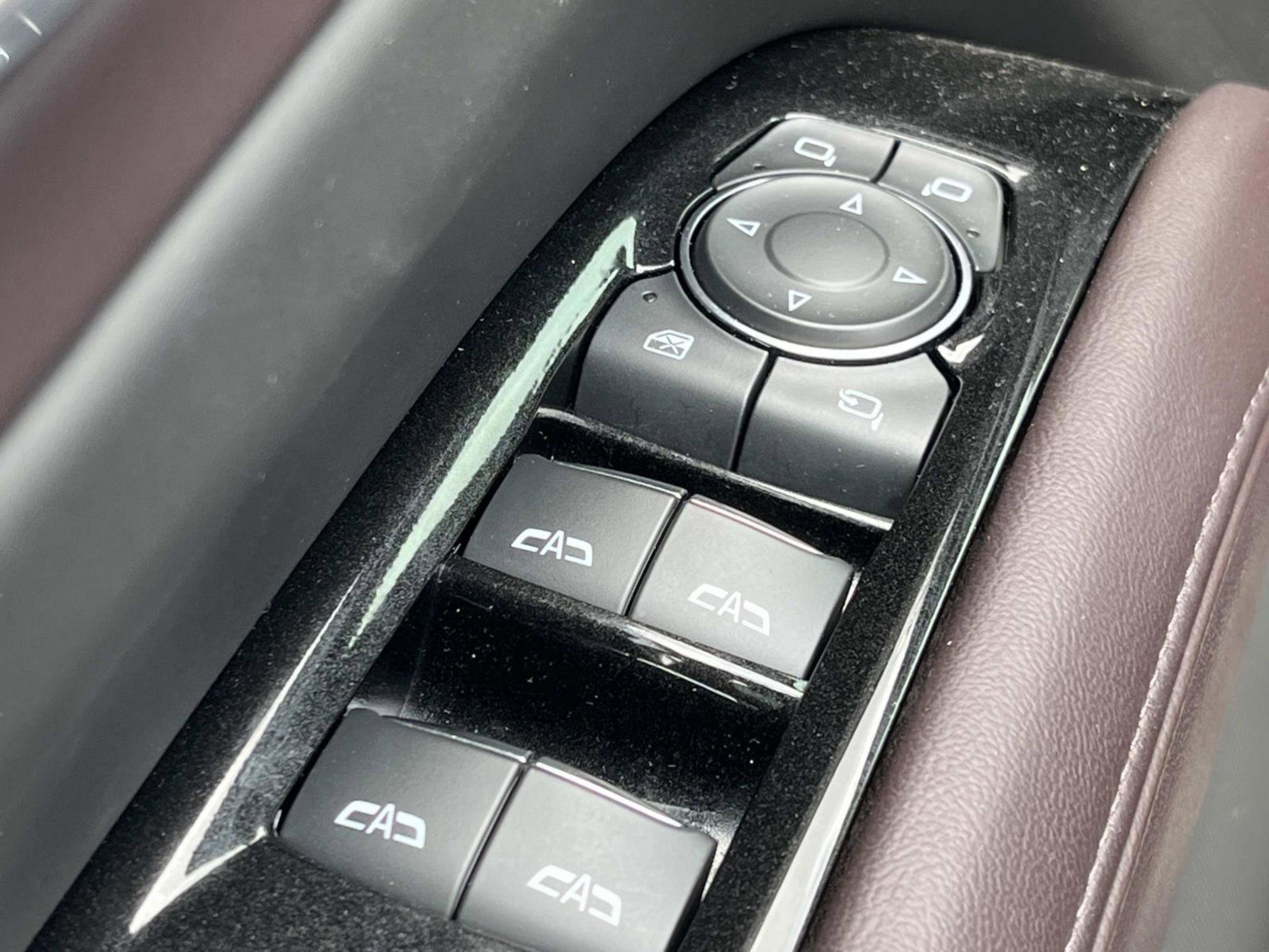 Used 2022 Cadillac Escalade Sport Platinum AWD/4WD image 29