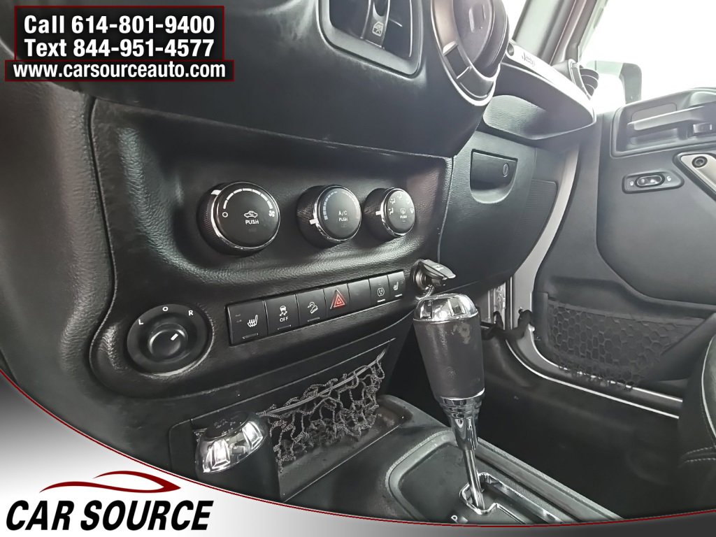 Used 2018 Jeep Wrangler Unlimited Sahara w/ Dual Top Group image 14