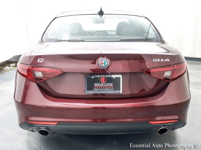 Used 2018 Alfa Romeo Giulia Ti AWD/4WD image 7