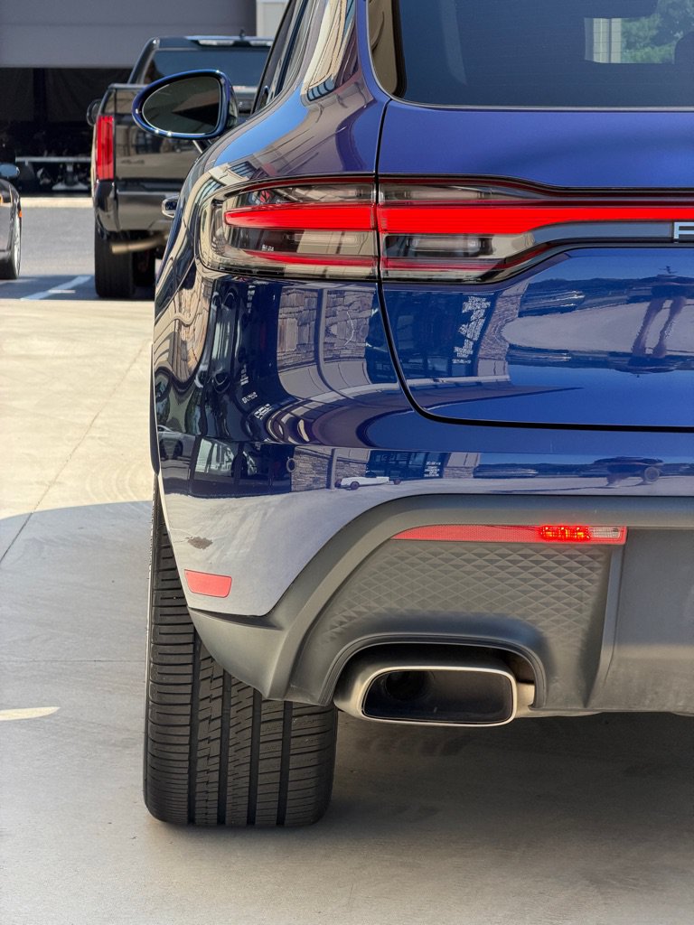 Used 2022 Porsche Macan AWD/4WD image 14