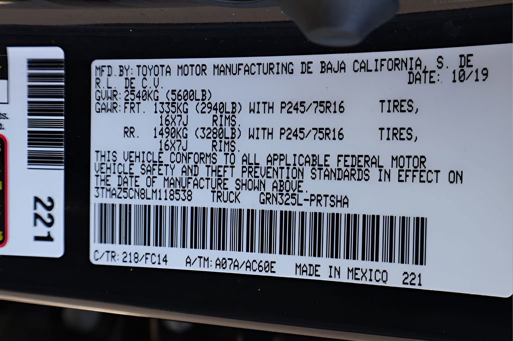 Used 2020 Toyota Tacoma SR5 RWD image 26