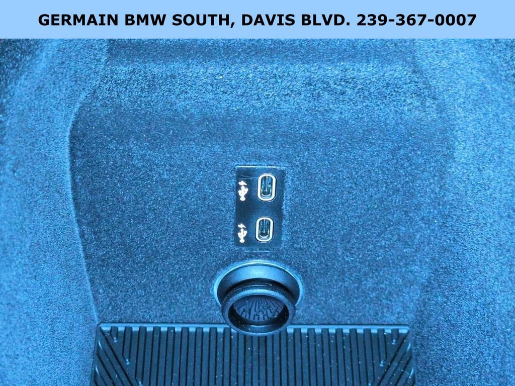 Certified 2025 BMW 760i xDrive image 12