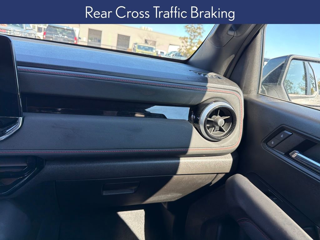 Used 2024 Chevrolet Colorado Z71 w/ Z71 Convenience Package 2 image 21