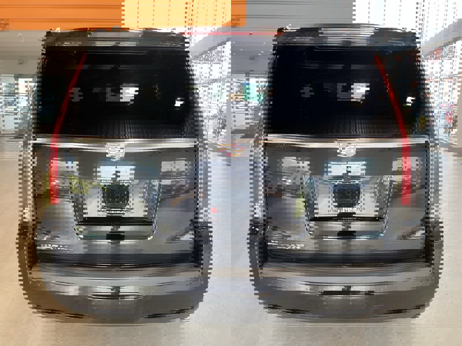 Used 2017 Cadillac Escalade Premium Luxury image 6