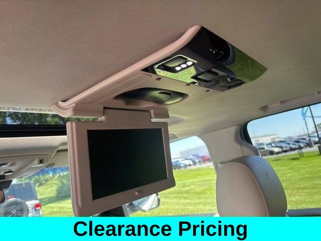 Used 2018 Cadillac Escalade ESV Luxury AWD/4WD image 32